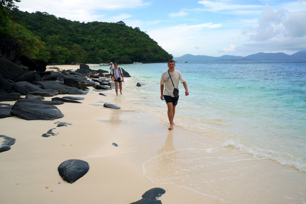 Sibersers explore gorgeous Thai beaches